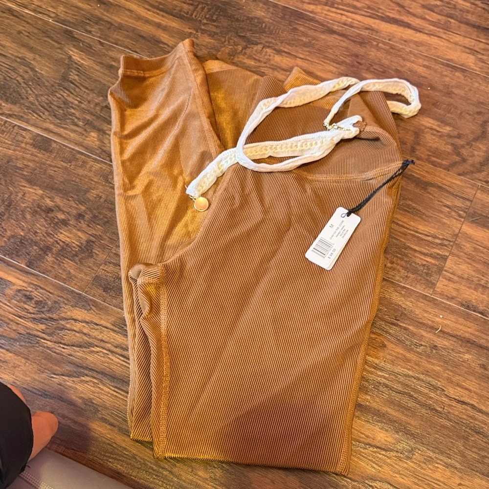 NWT WeWoreWhat brown ribbed leggings with chain